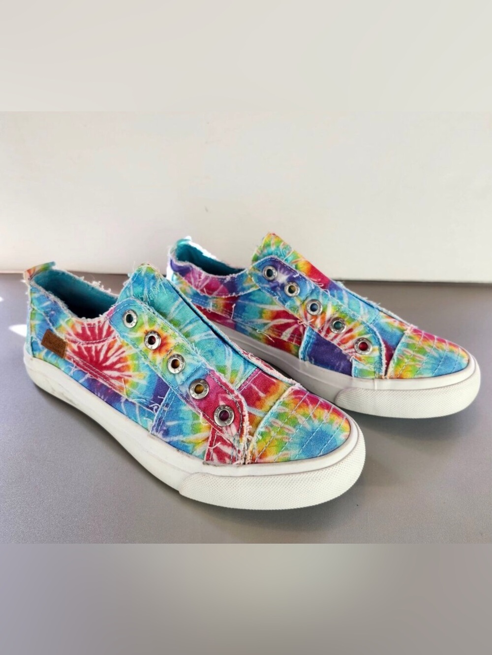 BLOWFISH Malibu Tie Dye Sneakers Size 9 - NEW